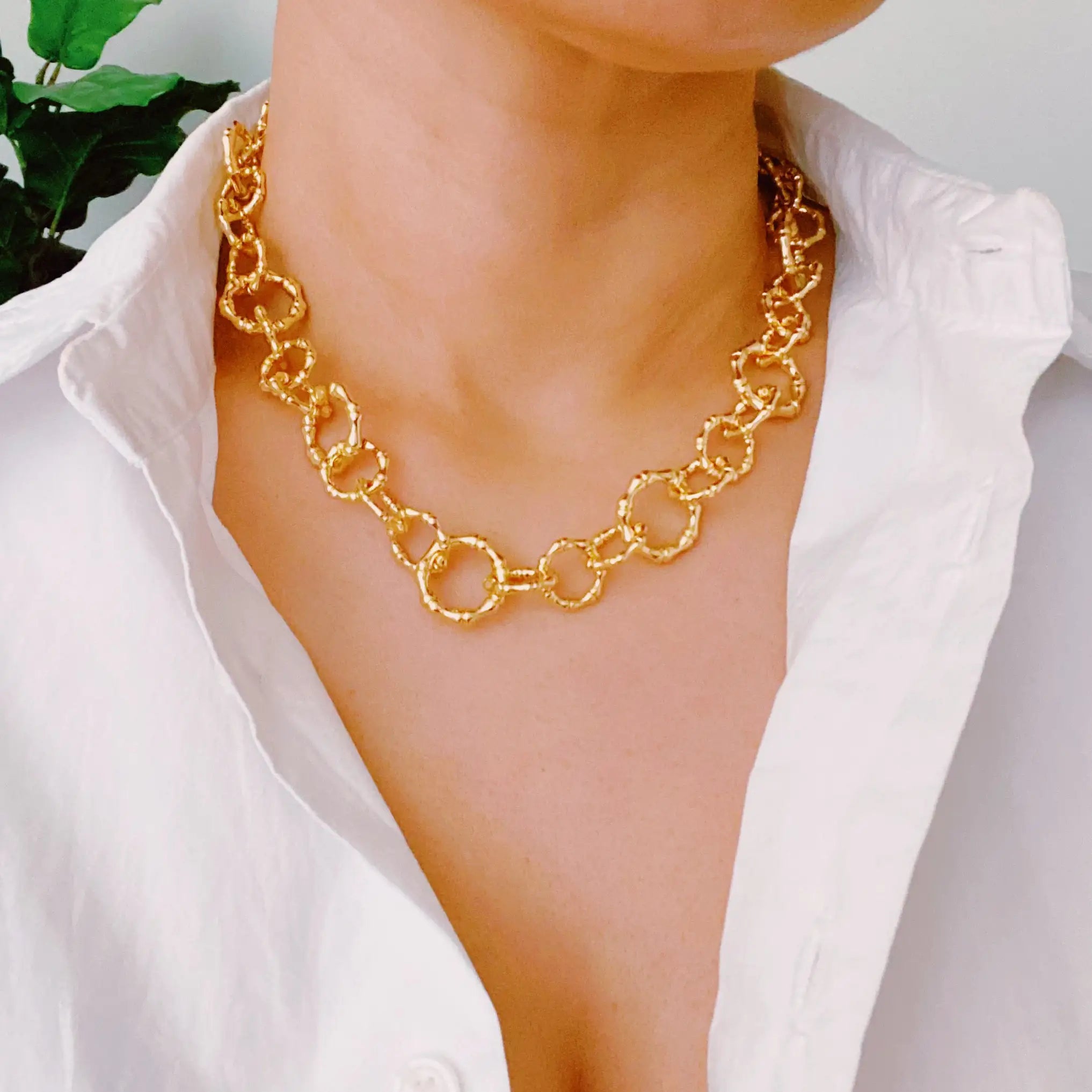 Artfully Linked Chain Necklace - 0