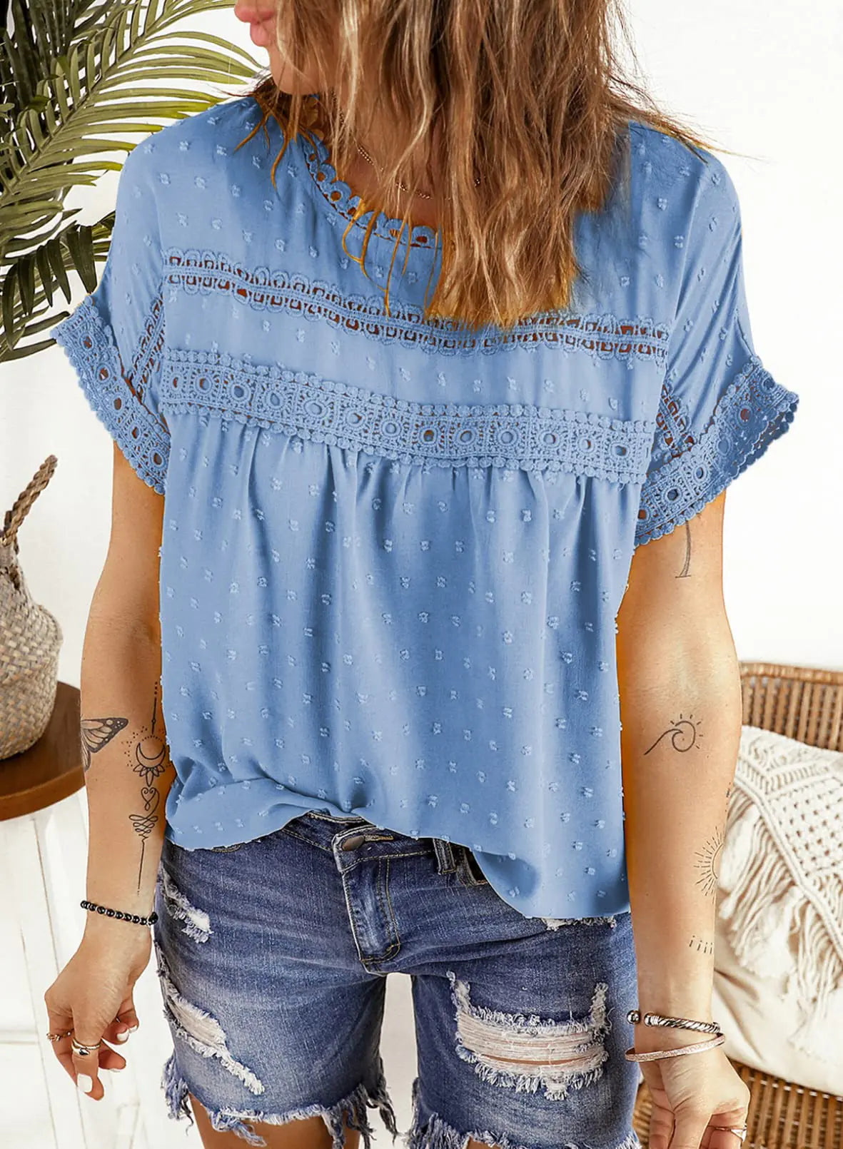 Womens Summer Crewneck Lace Crochet Blouse - 0