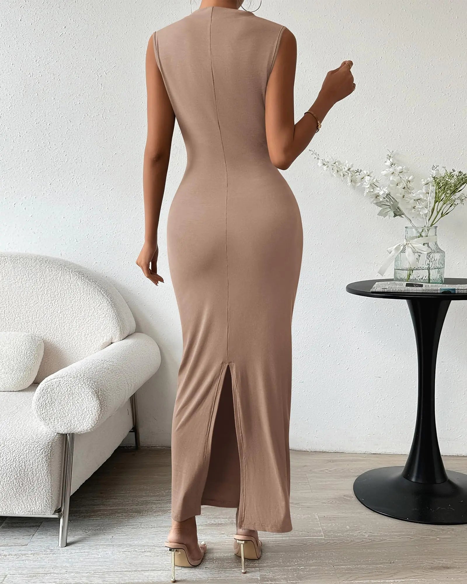 Women's Ruched Bodycon Sleeveless Maxi Dress